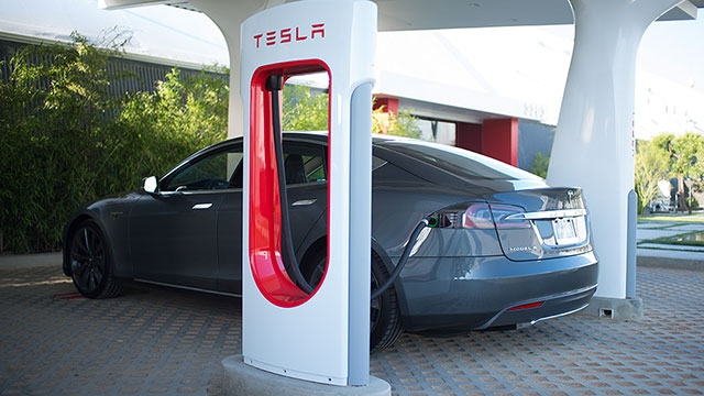 Tesla-Supercharger